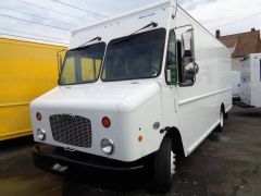 MT45 P1000 FREIGHTLINER